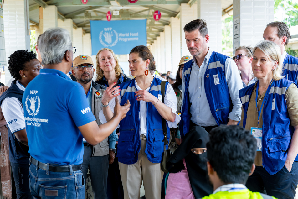 Vid Kronprinsessans resa i Bangladesh, mars 2024, tillsammans med FN:s utvecklingsprogram besökte de bland annat ett av WFP:s center för utdelning av mat till flyktingar på Cox’s Bazar.